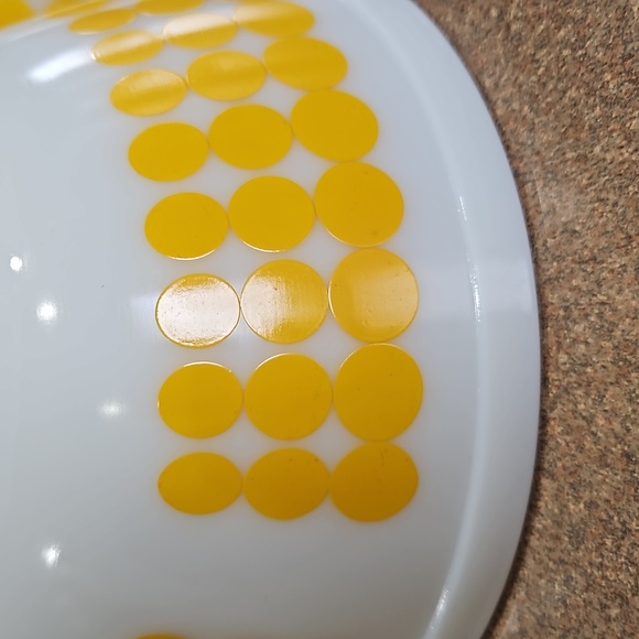 Vintage 2 Pyrex 1.5 Qt Yellow Dot Mixing Bowls!!! - Picture 13 of 17